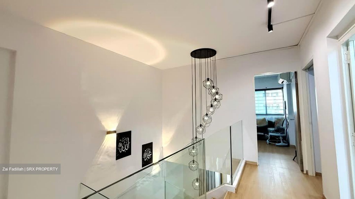 Blk 547 Jurong West Street 42 (Jurong West), HDB Executive #559383581